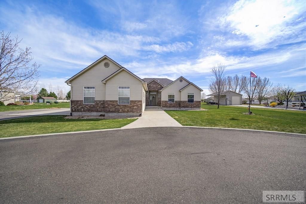 Image 5 of property listing at 3930 E 144 N, Rigby, ID 83442