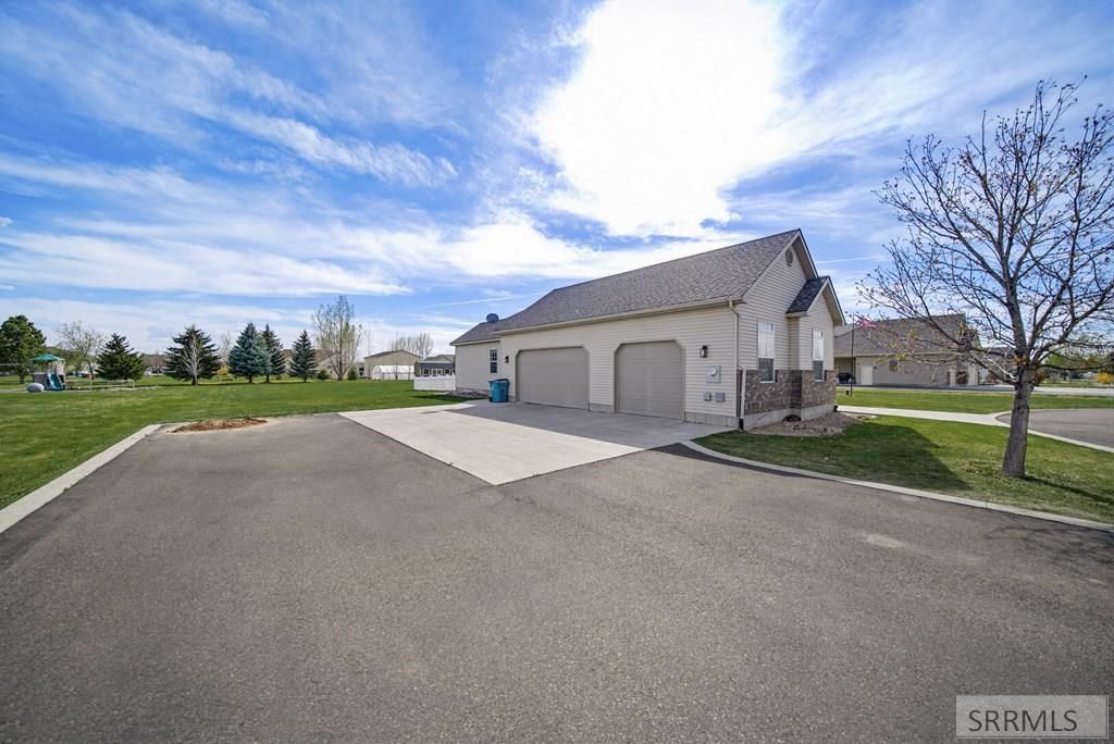 Image 81 of property listing at 3930 E 144 N, Rigby, ID 83442