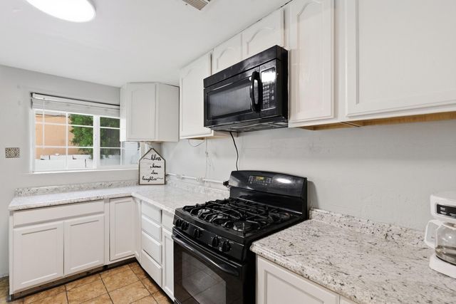 3014 Monroe Street NE, Albuquerque, NM 87110