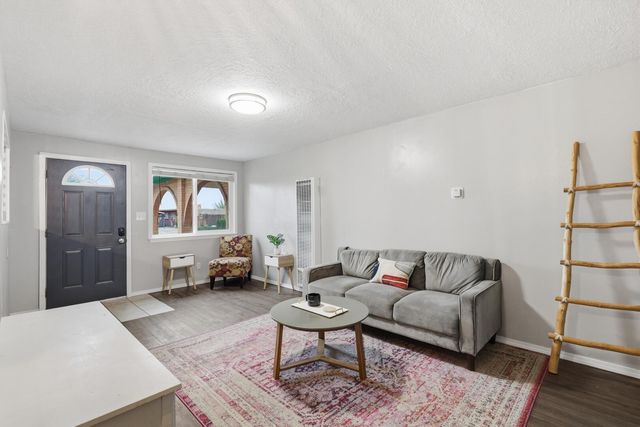 3014 Monroe Street NE, Albuquerque, NM 87110