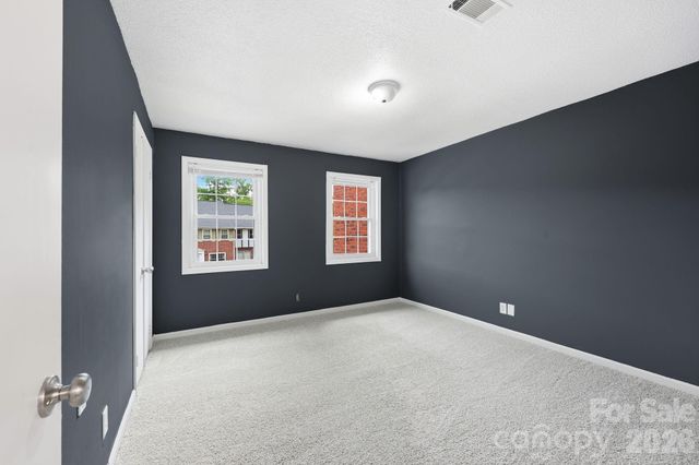1300 Larchmont Place 210, Salisbury, NC 28144