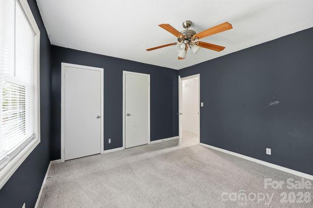 1300 Larchmont Place 210, Salisbury, NC 28144