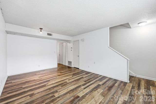 1300 Larchmont Place 210, Salisbury, NC 28144