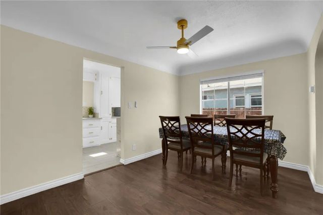 6059 Riverside Avenue, Huntington Park, CA 90255