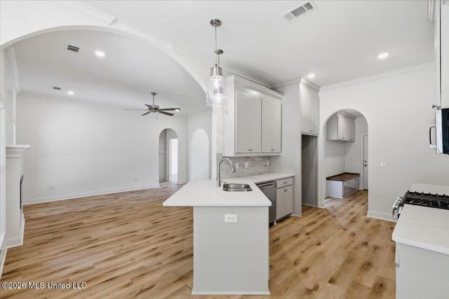 218 Anderson Oaks Drive, Pearl, MS 39208