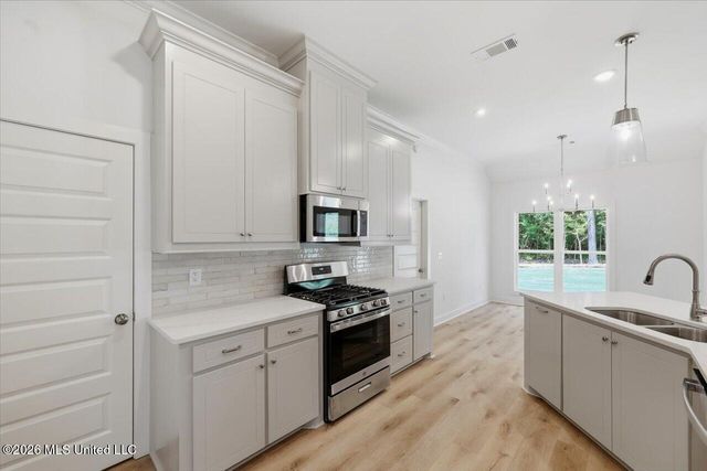 218 Anderson Oaks Drive, Pearl, MS 39208