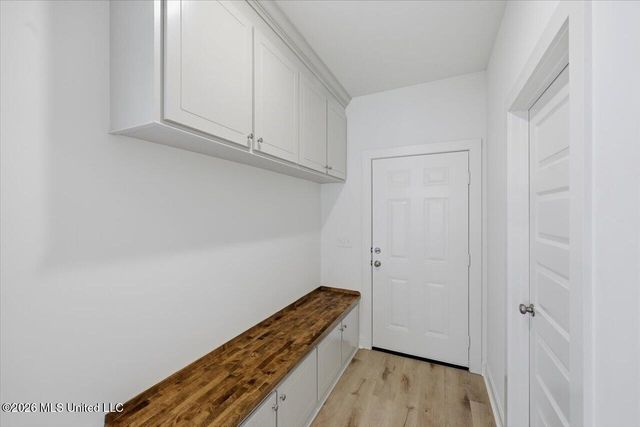 218 Anderson Oaks Drive, Pearl, MS 39208