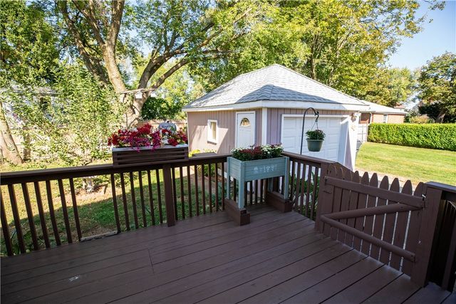 21 Madison Street, Warwick, RI 02888