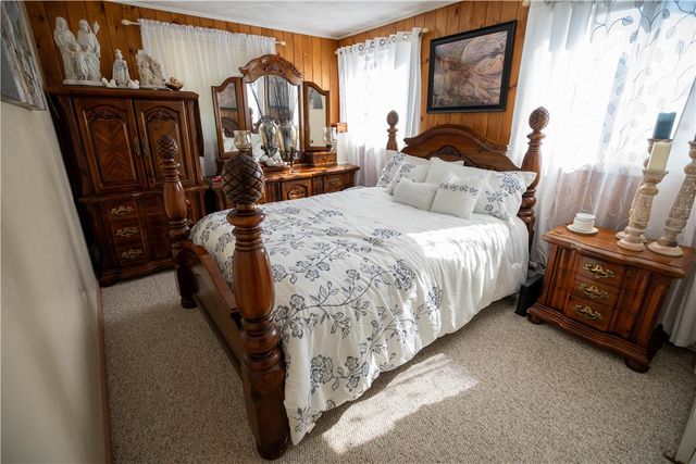 21 Madison Street, Warwick, RI 02888