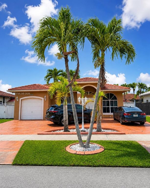 14863 SW 35th Lane, Miami, FL 33185