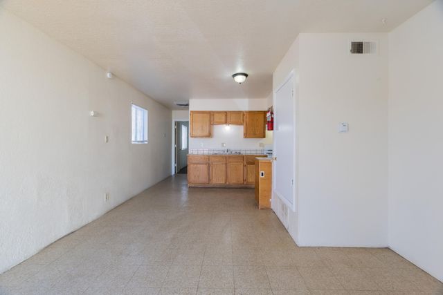 213 63rd Street NW, Albuquerque, NM 87105
