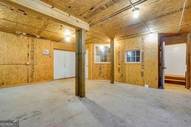 79 Woodland Way, Juliette, GA 31046
