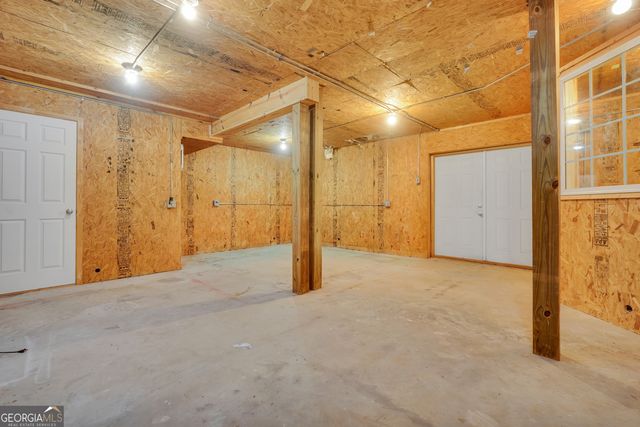 79 Woodland Way, Juliette, GA 31046