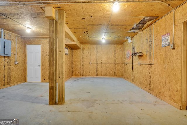79 Woodland Way, Juliette, GA 31046