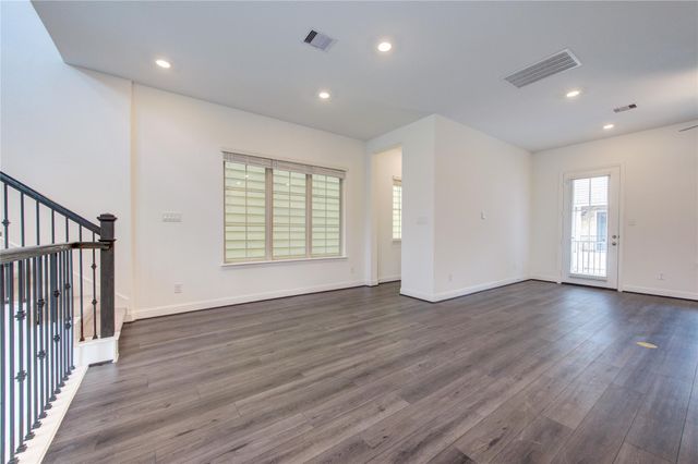 1417 Adell Rose Ln, Houston, TX 77043