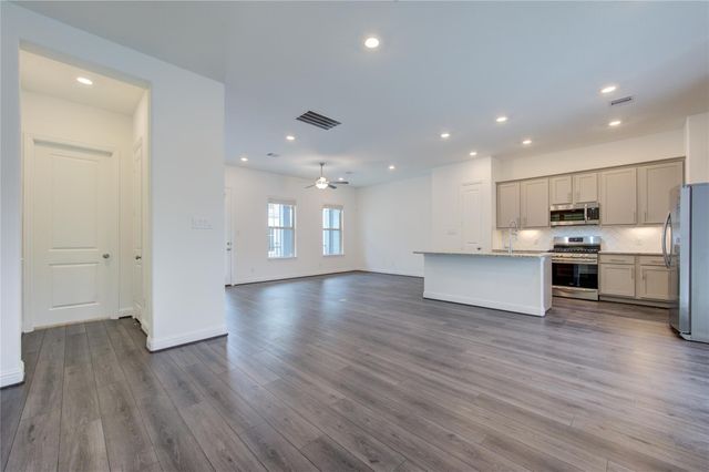 1417 Adell Rose Ln, Houston, TX 77043