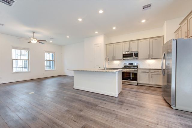 1417 Adell Rose Ln, Houston, TX 77043