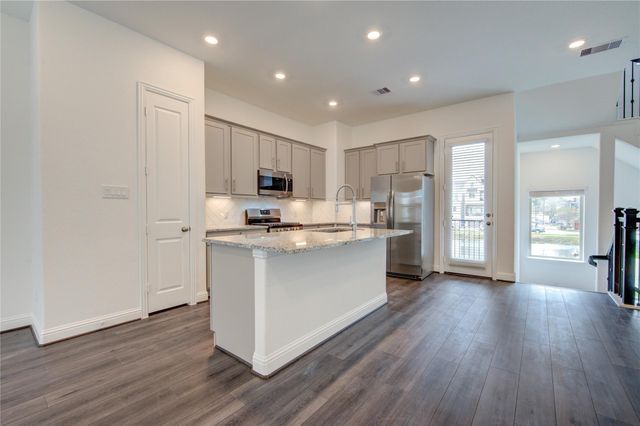 1417 Adell Rose Ln, Houston, TX 77043