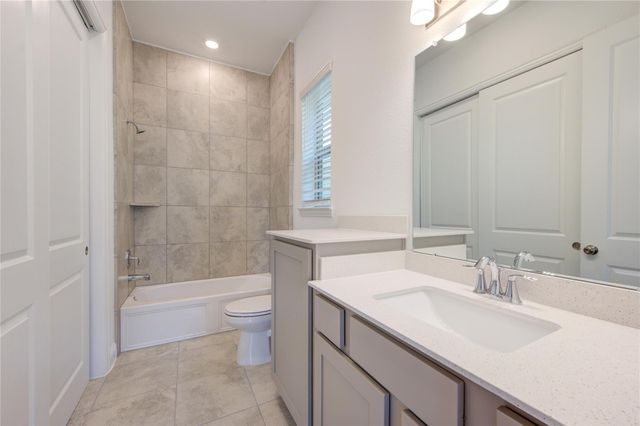 1417 Adell Rose Ln, Houston, TX 77043
