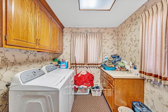 2608 Loch Haven DR, Roanoke, VA 24019