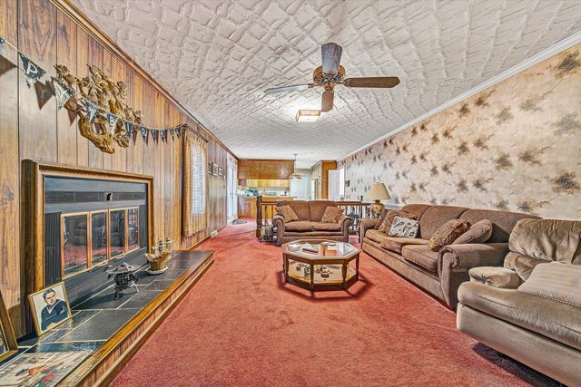 2608 Loch Haven DR, Roanoke, VA 24019