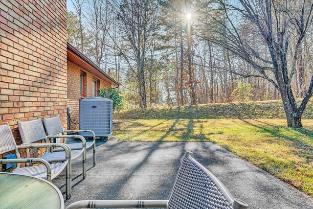 2608 Loch Haven DR, Roanoke, VA 24019