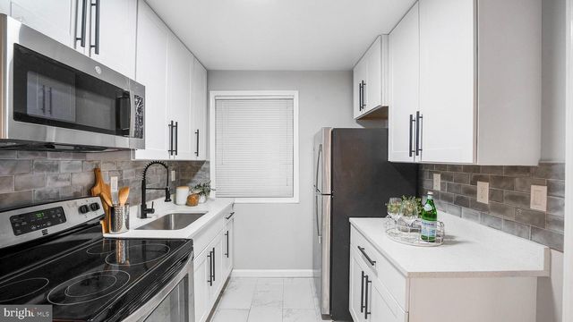 1404 ARCADIA AVE, Capitol Heights, MD 20743