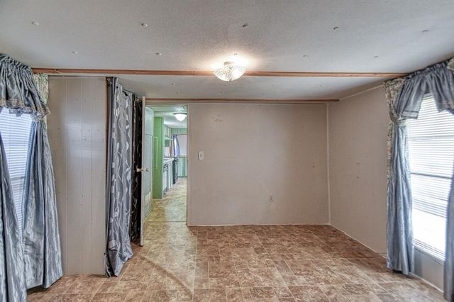 26190 Ash Lane, Blanchard, OK 73010