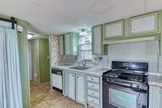 26190 Ash Lane, Blanchard, OK 73010