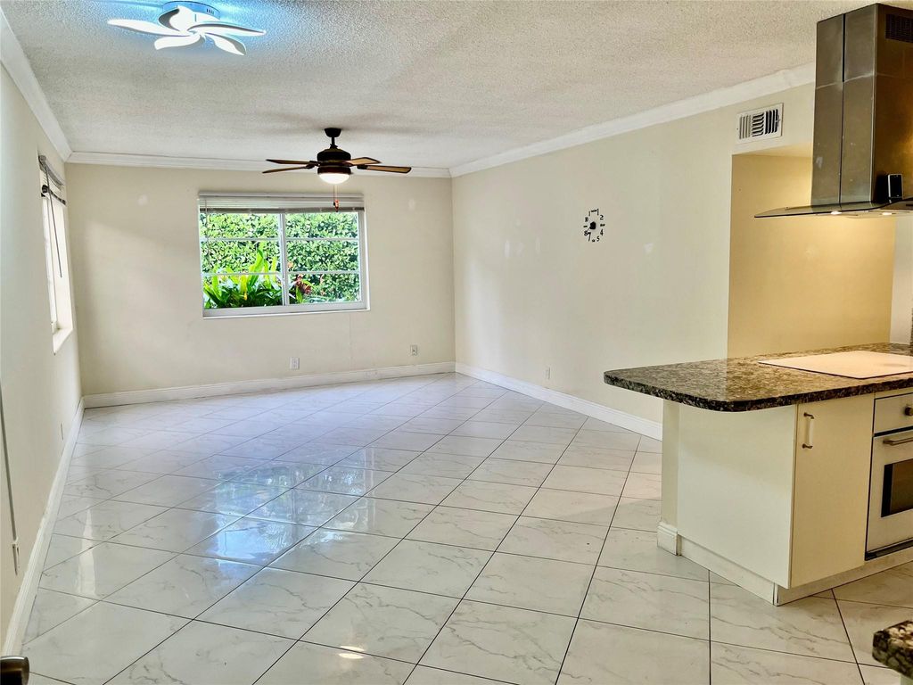 639 W Oakland Park Boulevard 104-D, Oakland Park, FL 33311