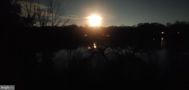 6743 LAKE DR, Warrenton, VA 20187