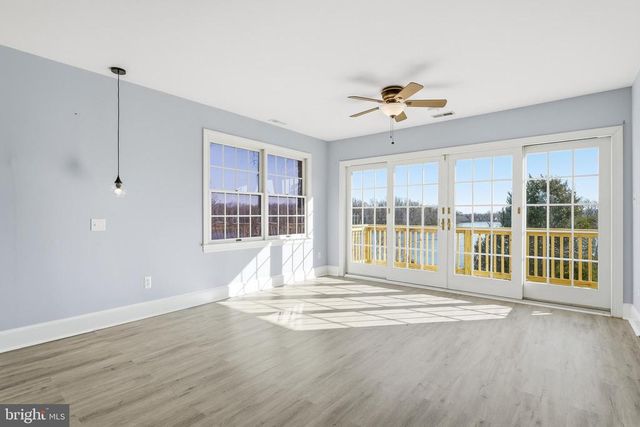 6743 LAKE DR, Warrenton, VA 20187