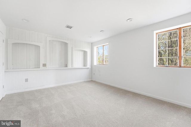 6743 LAKE DR, Warrenton, VA 20187