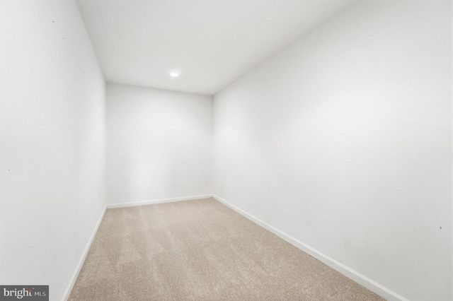 6743 LAKE DR, Warrenton, VA 20187