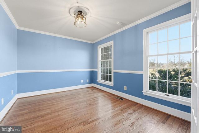 6743 LAKE DR, Warrenton, VA 20187