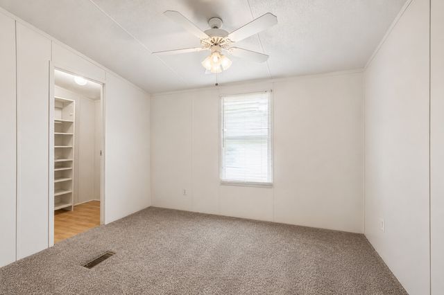 1286 Harsh Ln, Castalian Springs, TN 37031