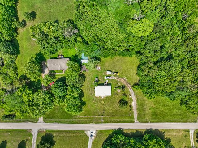 1286 Harsh Ln, Castalian Springs, TN 37031