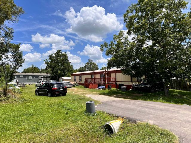 623 E Saint Charles Drive, Crosby, TX 77532
