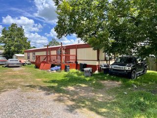 623 E Saint Charles Drive, Crosby, TX 77532