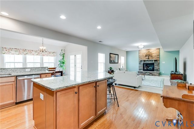 15206 Badestowe Dr, Chesterfield, VA 23832