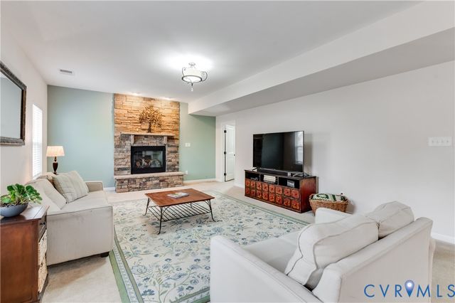 15206 Badestowe Dr, Chesterfield, VA 23832