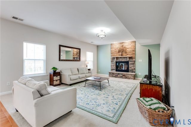 15206 Badestowe Dr, Chesterfield, VA 23832