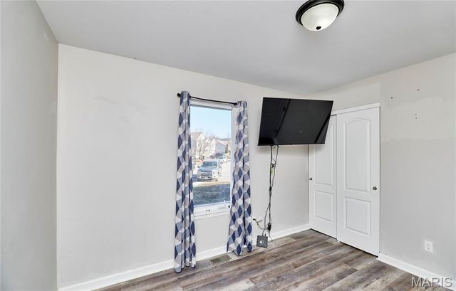 70 Village Circle Drive, Winfield, MO 63389