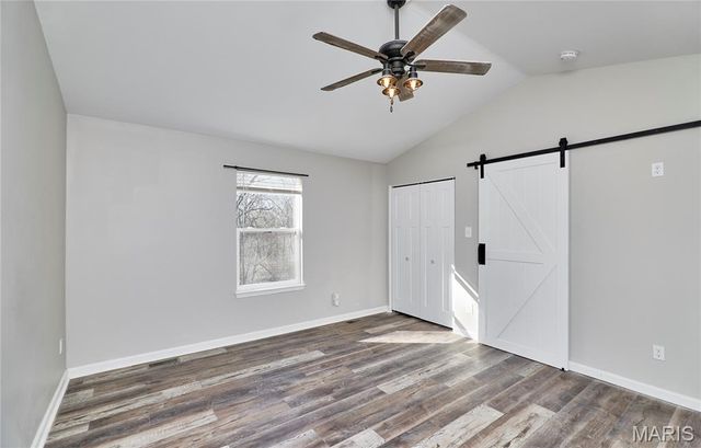 70 Village Circle Drive, Winfield, MO 63389