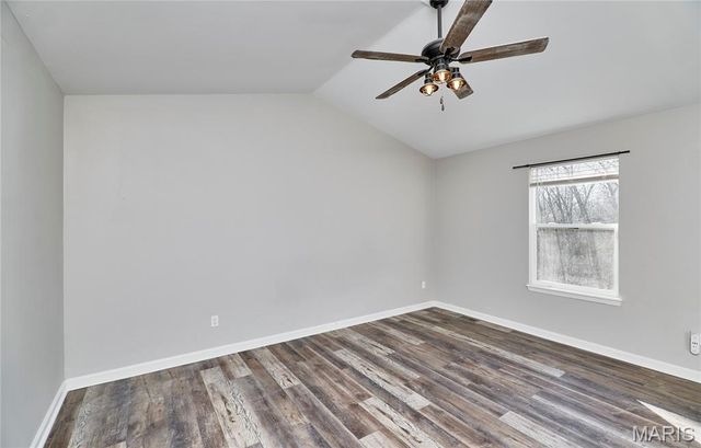 70 Village Circle Drive, Winfield, MO 63389