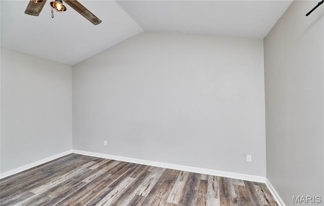 70 Village Circle Drive, Winfield, MO 63389