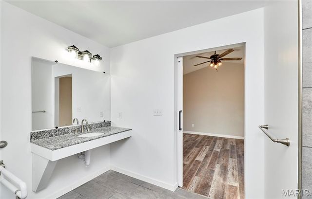 70 Village Circle Drive, Winfield, MO 63389