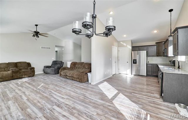 70 Village Circle Drive, Winfield, MO 63389