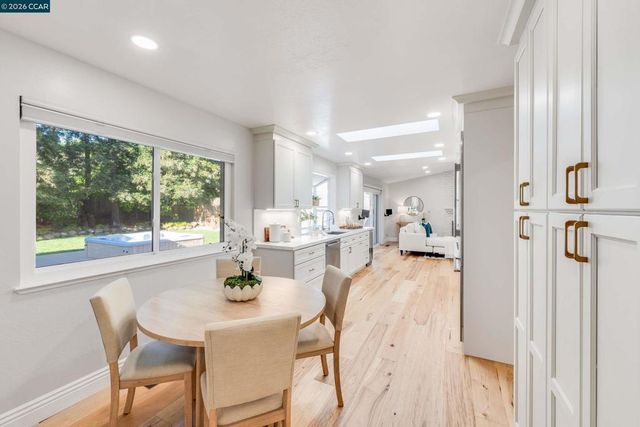 3374 Whitehaven Drive, Walnut Creek, CA 94598