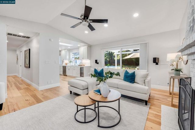 3374 Whitehaven Drive, Walnut Creek, CA 94598